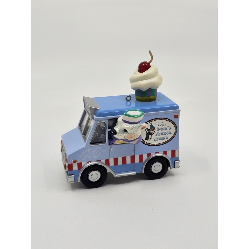 Hallmark I.C. Pete's Frozen Treats 2005‎ ornament Xmas Lights